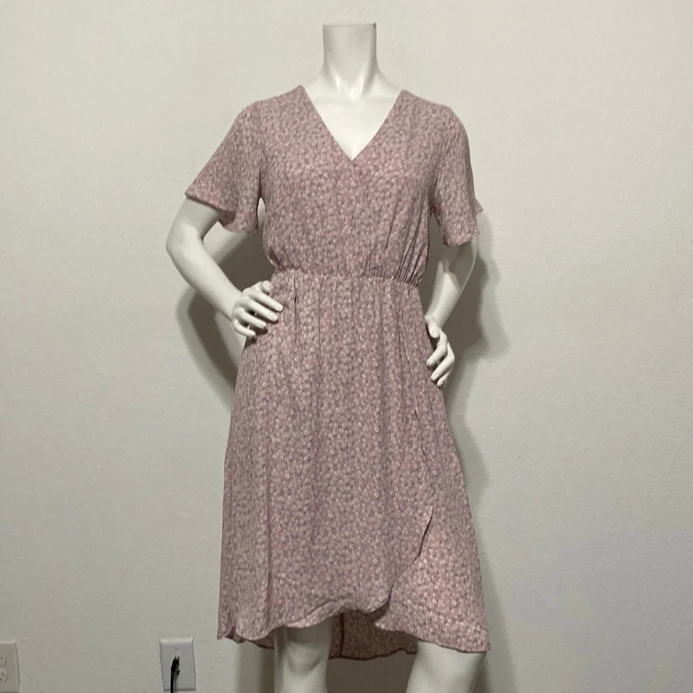 Sienna Sky NEW Pink Ditsy Floral Print Faux Wrap Dress Knee Length Size M